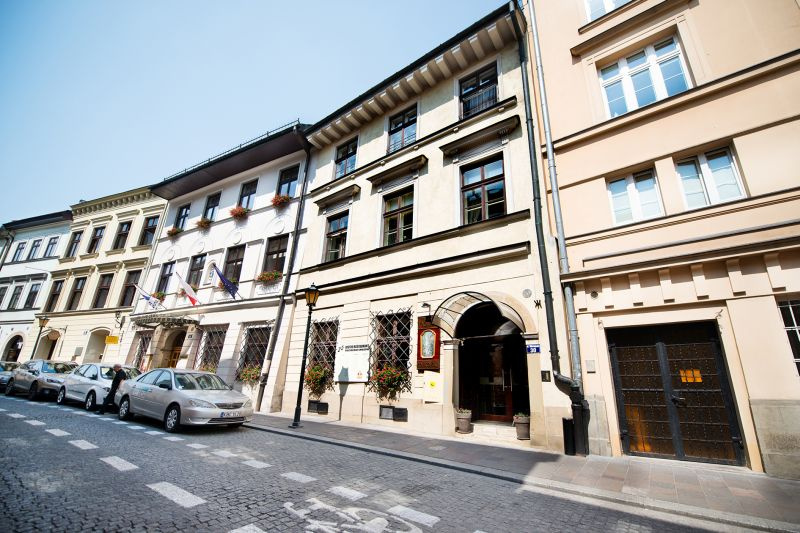 Mikolaj Hotel